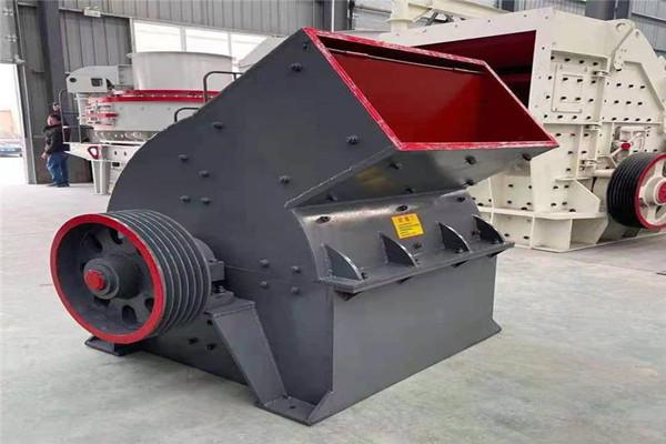 锤式破碎机(图1) 锤式破碎机(图1)