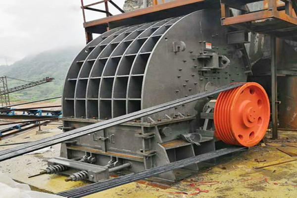 重锤破碎机(图4) 重锤破碎机(图4)