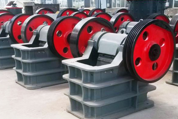 鄂式破碎机(图3)