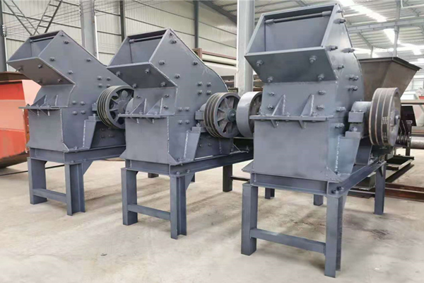 锤式破碎机(图2) 锤式破碎机(图2)